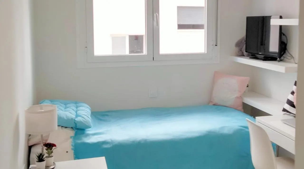 Lovely Apartment Centrally Located In Estepona