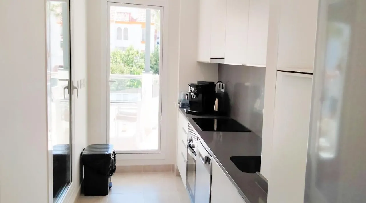 Lovely Apartment Centrally Located In Estepona