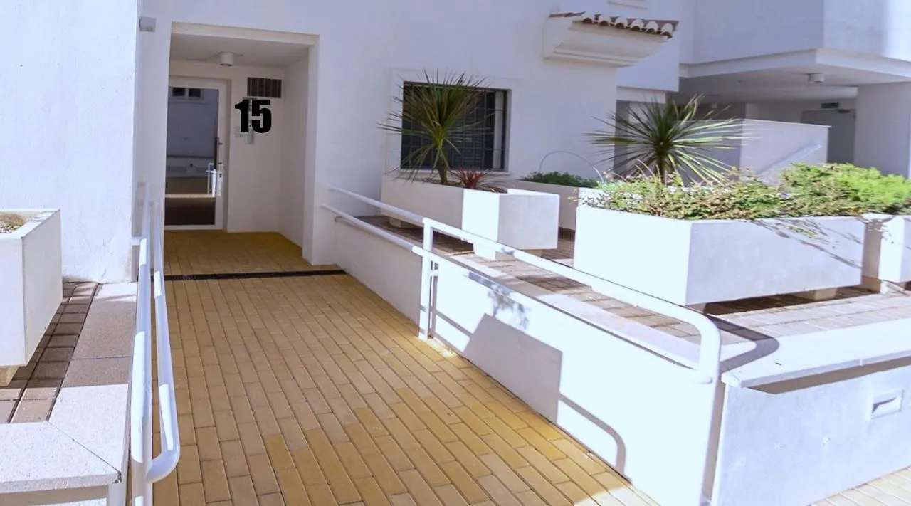 Lovely Apartment Centrally Located In Estepona