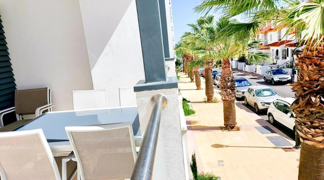 Lovely Apartment Centrally Located In Estepona